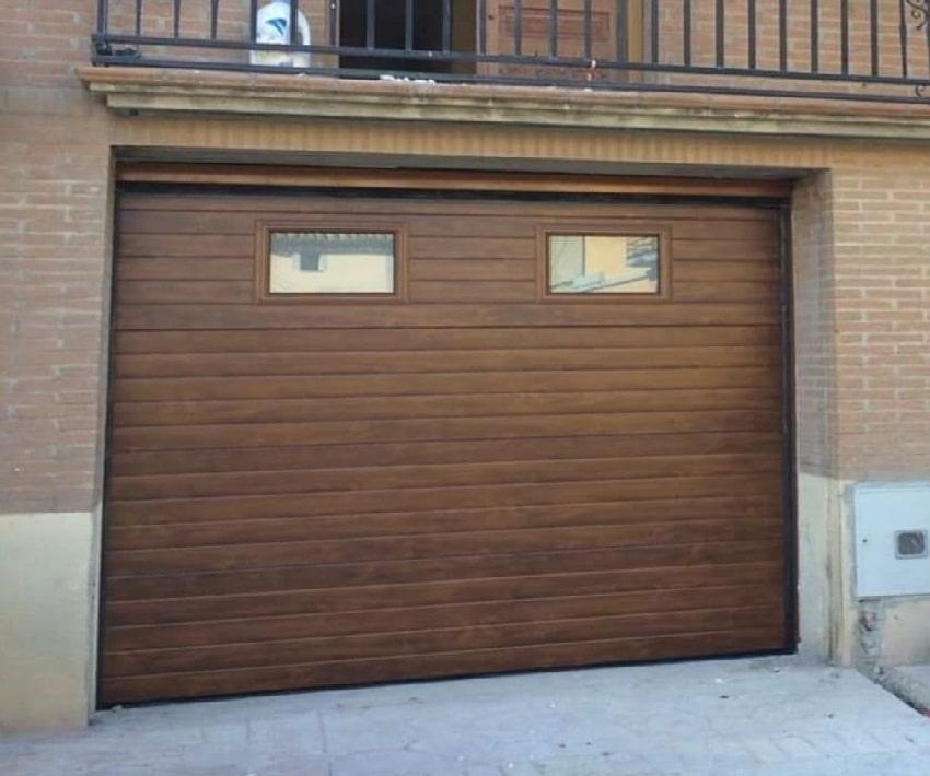 PUERTA GARAJE Zaragoza