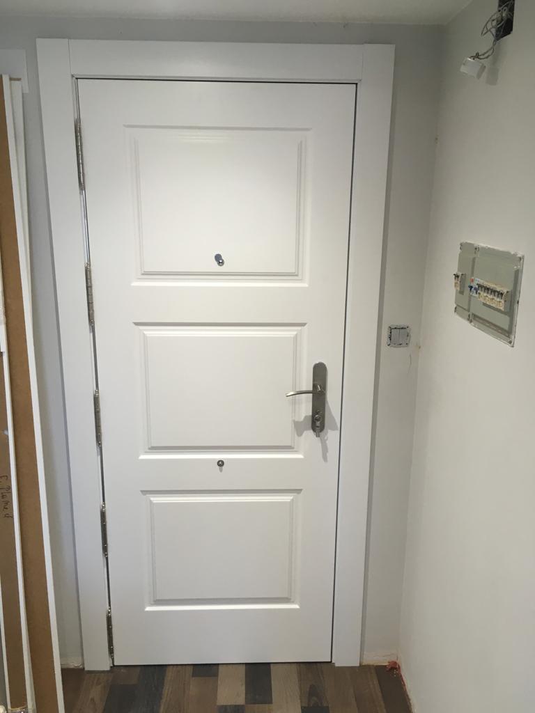 Puerta acorazada en Zaragoza